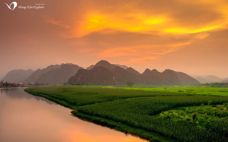 What are Phong Nha Ke Bang tourism activities?