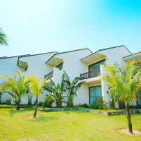 Bao Ninh Beach Resort 14