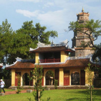 Tour Du Lich Mien Trung 4n3d Chua Thien Mu