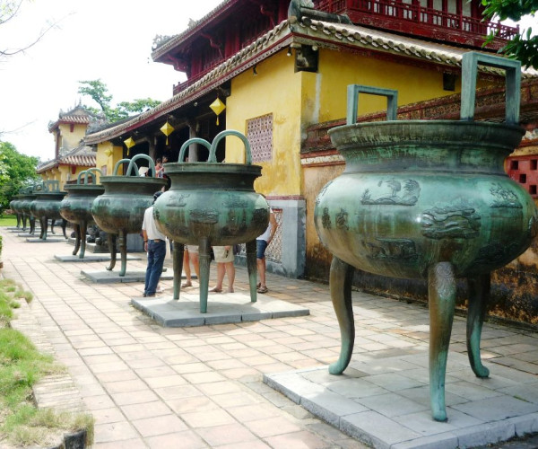 Tour Mien Trung Gia Dinh Kinh Thanh Hue 1