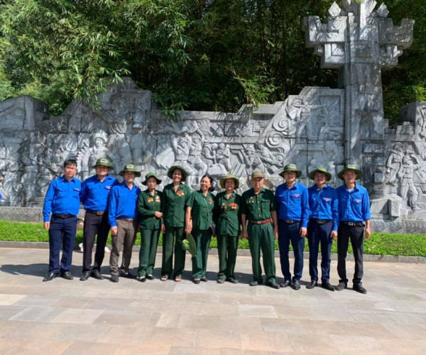 Tourvenguonquangbinh