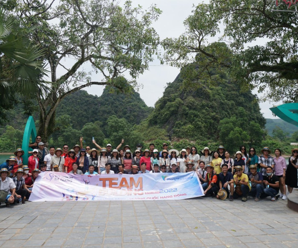Tourdulichquangbinhbangxegiuongnam03